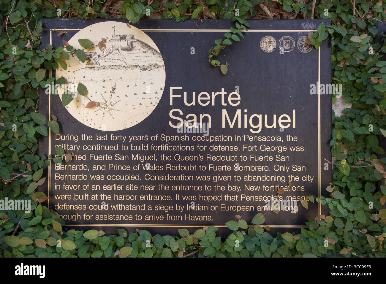 Plaque marquant Fuerte San Miguel, partie des défenses coloniales espagnoles à Pensacola à la fin des années 1700 Banque D'Images