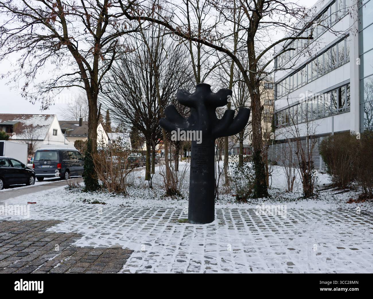 Un mémorial de l'Holocauste sur Troppauer Straße à Munich, en Allemagne, en janvier 2024. Photo de Raquel G. Frohlich. Banque D'Images