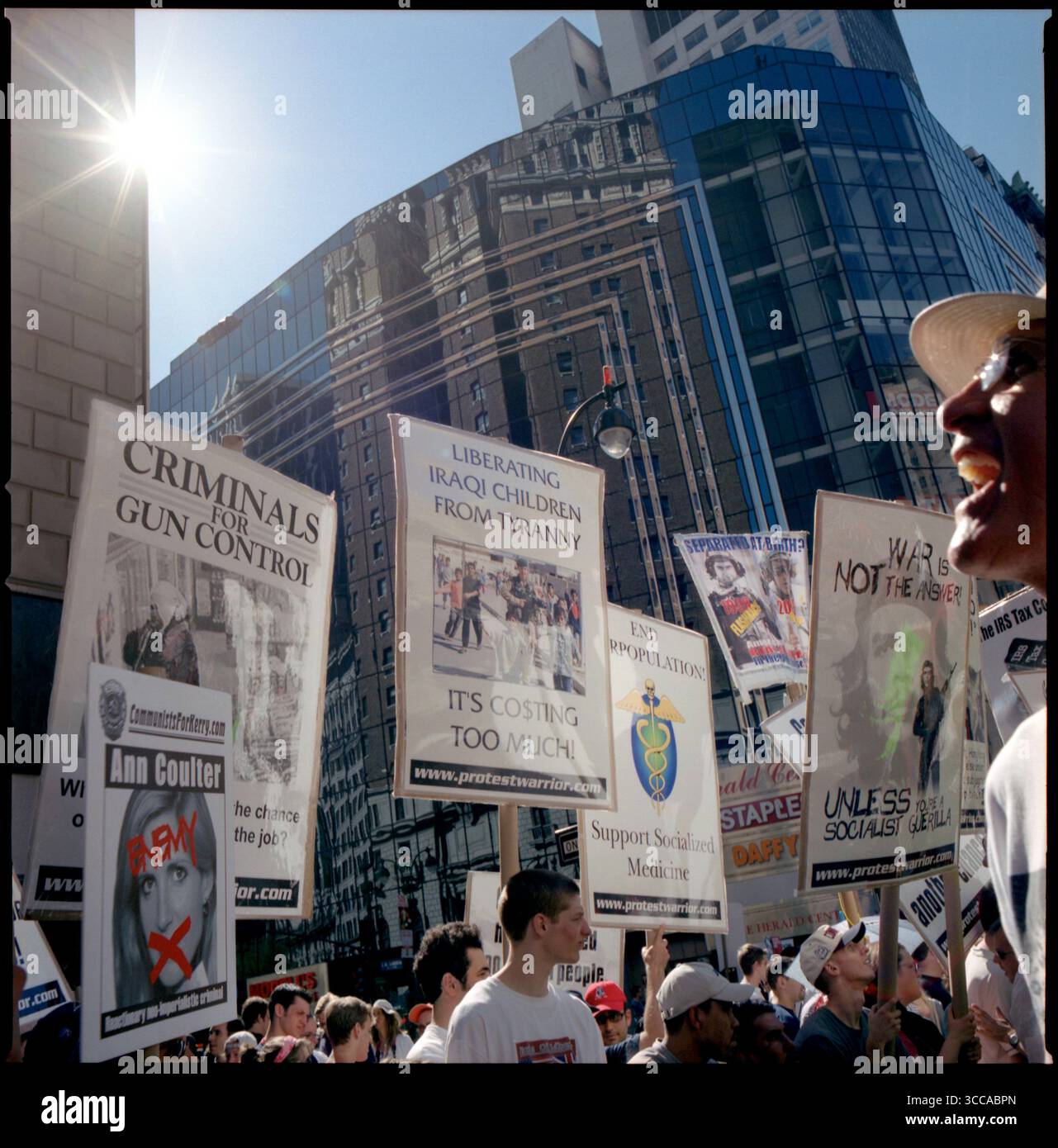 Manifestation unie pour la paix et la justice contre le RNC Banque D'Images
