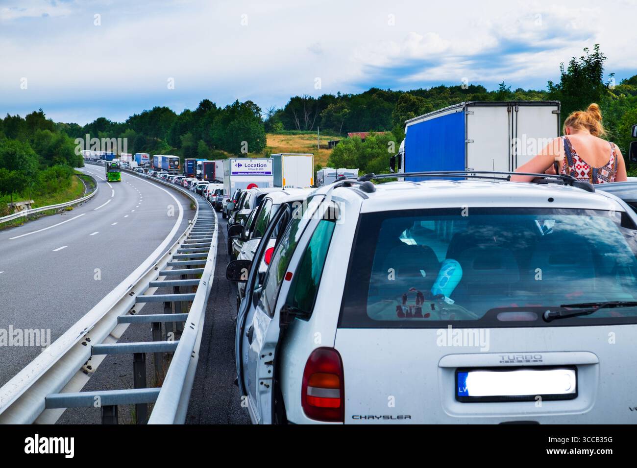 Trafic stationnaire sur l'A20, L'occitane, autoroute entre Orléans et Limoges en France Banque D'Images