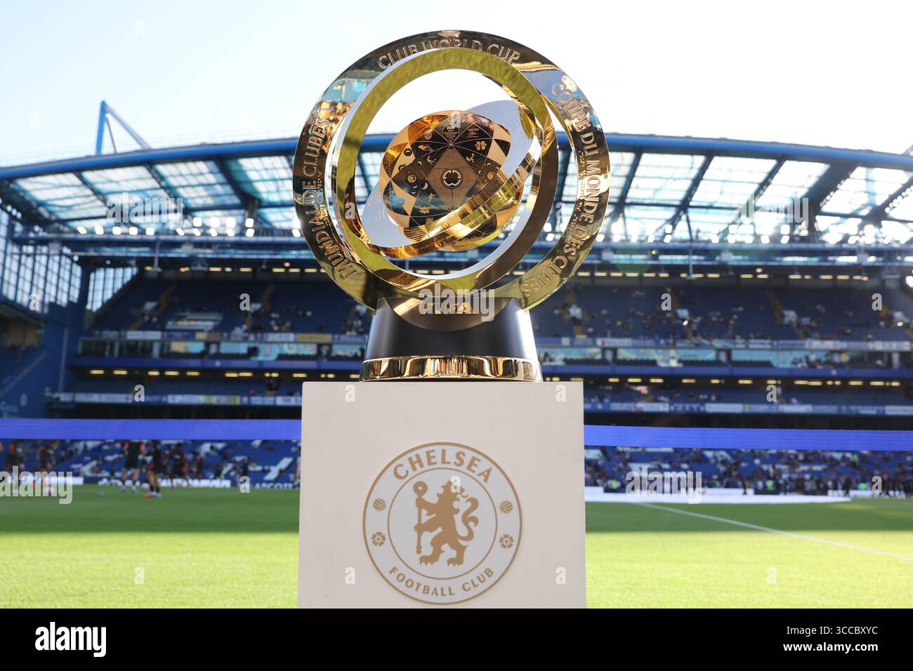 Londres, Royaume-Uni. 8 août 2025. Trophée de la coupe du monde des clubs lors du match amical de pré-saison Chelsea vs Bayer Leverkusen à Stamford Bridge, Londres. Le crédit photo devrait se lire : Paul Terry/Sportimage crédit : Sportimage Ltd/Alamy Live News Banque D'Images