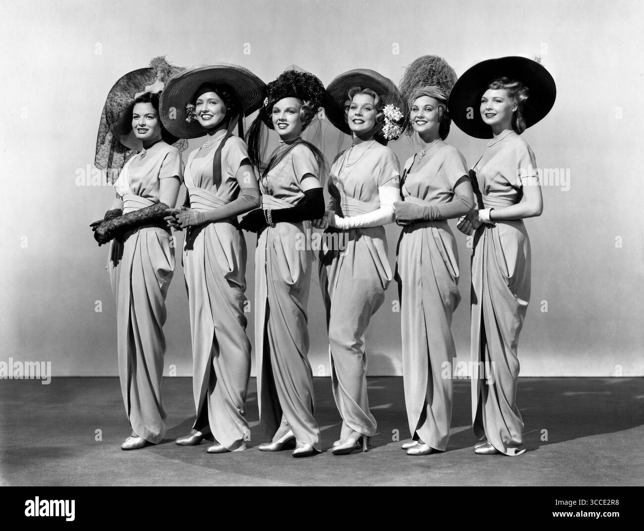 États-Unis : Groupe de Showgirls, sur le plateau du film, ''Easter Parade'', MGM, 1948 (crédit image : © JT Vintage/Glasshouse via ZUMA Press Wire) Banque D'Images