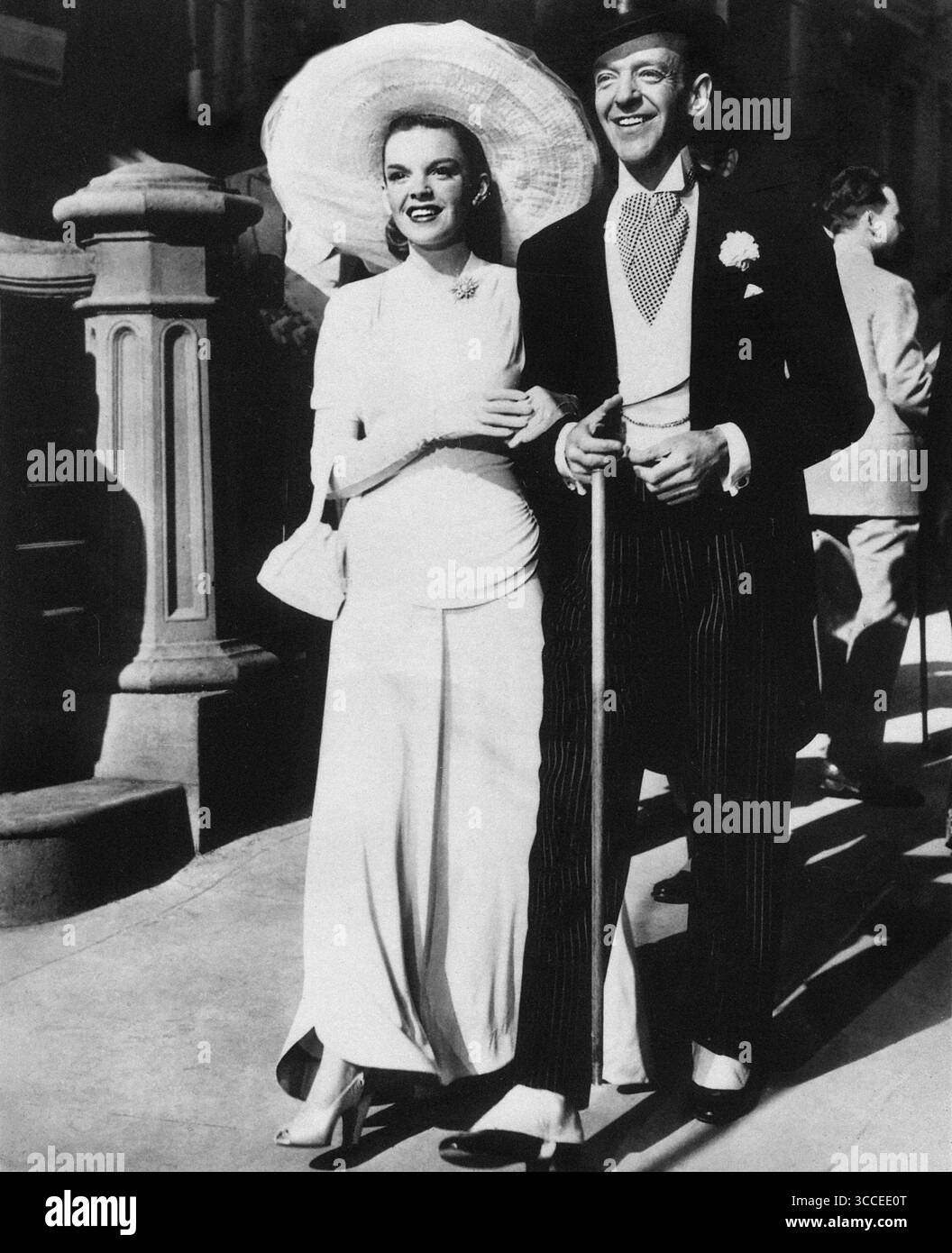 États-Unis : Judy Garland, Bing Crosby, sur le plateau du film, ''Easter Parade'', MGM, 1948 (crédit image : © JT Vintage/Glasshouse via ZUMA Press Wire) Banque D'Images