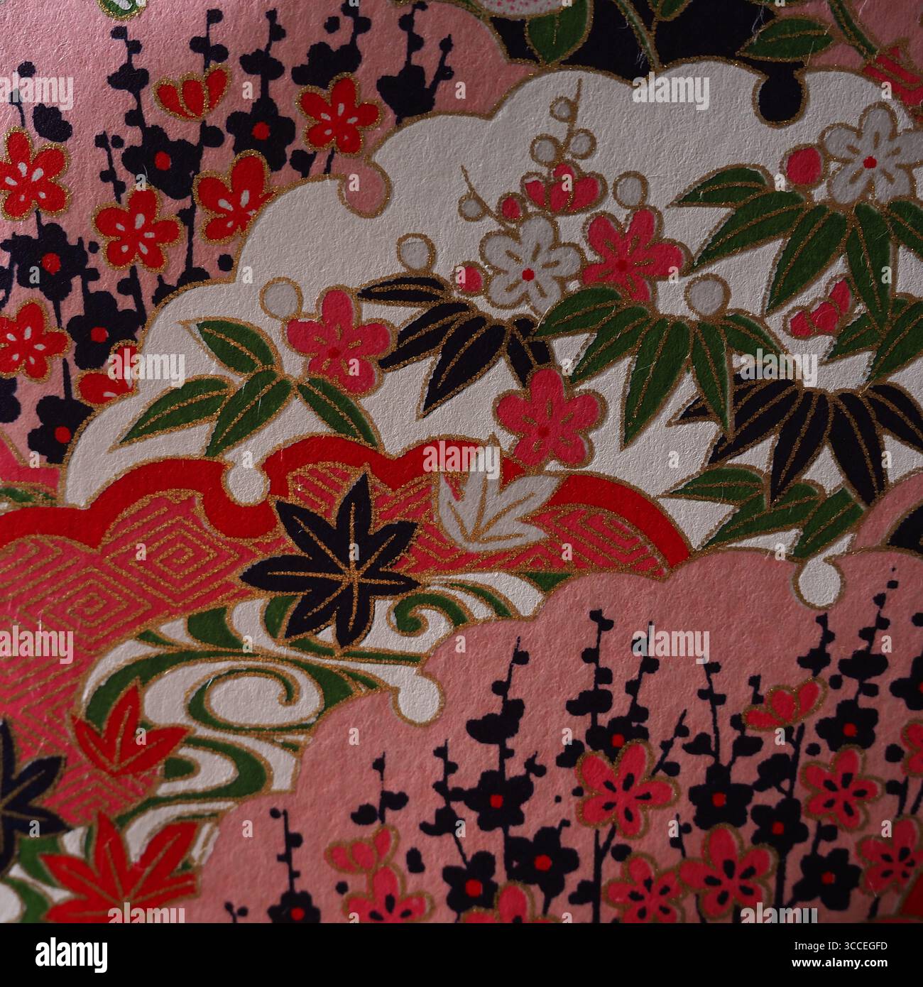 Textile japonais traditionnel avec grue Origami et symboles de festival Banque D'Images