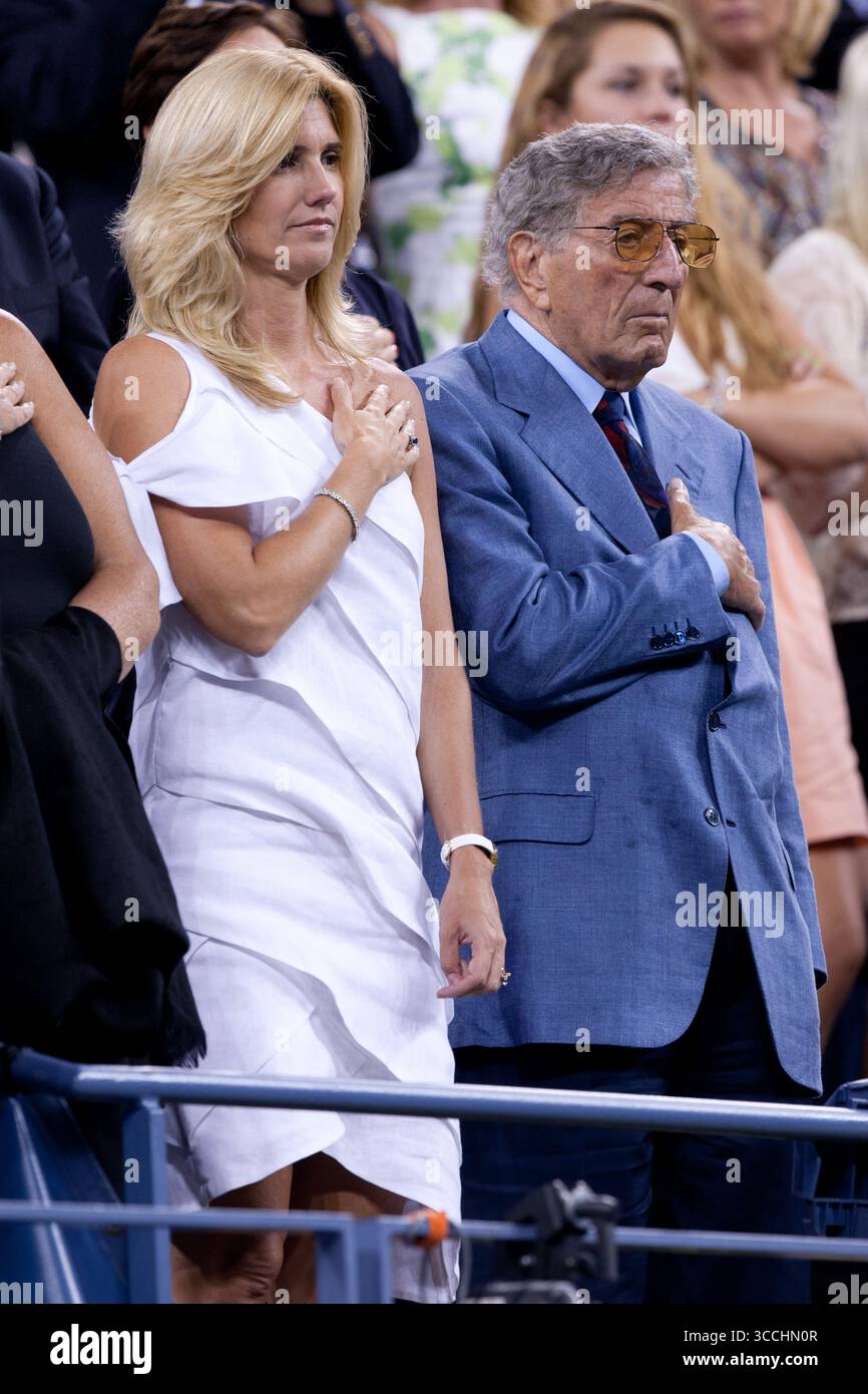 NEW YORK, NY - AOÛT 29 : Tony Bennett_Susan Crow pendant le premier jour de l'US Open 2011 au centre national de tennis Billie Jean King de l'USTA le 29 août 2011 dans le quartier Flushing du Queens borough de New York. .People : Tony Bennett, Susan Crow. (Crédit image : © SMG via ZUMA Press Wire) Banque D'Images