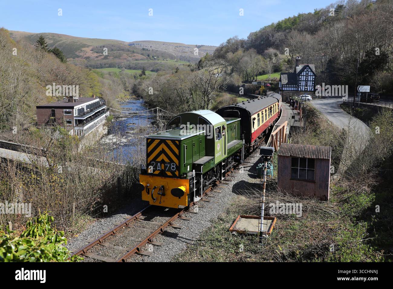 La D9537 part de Berwyn pendant le Gala de Llangollens le 11.4,25. Banque D'Images