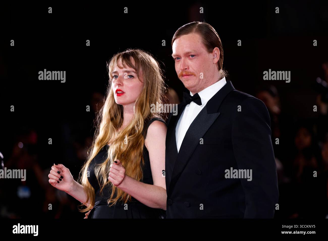 31 août 2023 : Katya Zvereva et Caleb Landry Jones assistent à la première de 'Dogman' lors du 80e Festival international du film de Venise au Palazzo del Cinema sur le Lido à Venise, Italie, le 31 août 2023. Photo : Alec Michael (crédit image : © Alec Michael via ZUMA Press) Banque D'Images