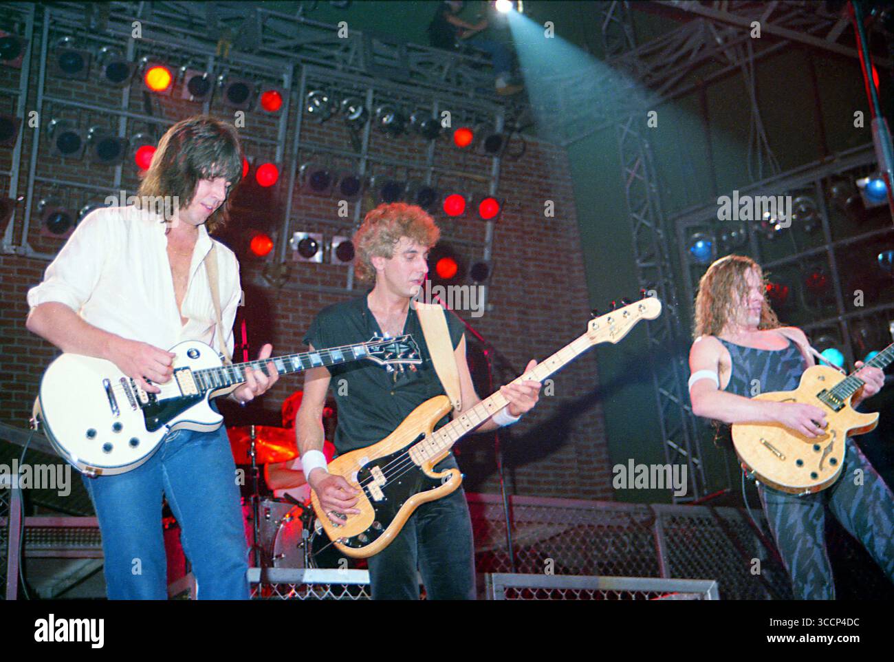 Fern Park, Floride, États-Unis : TED NUGENT & PAT TRAVERS-Orlando Jai Alai Fronton-14 avril 1984 (crédit image : © Christopher Helton via ZUMA Press Wire) Banque D'Images