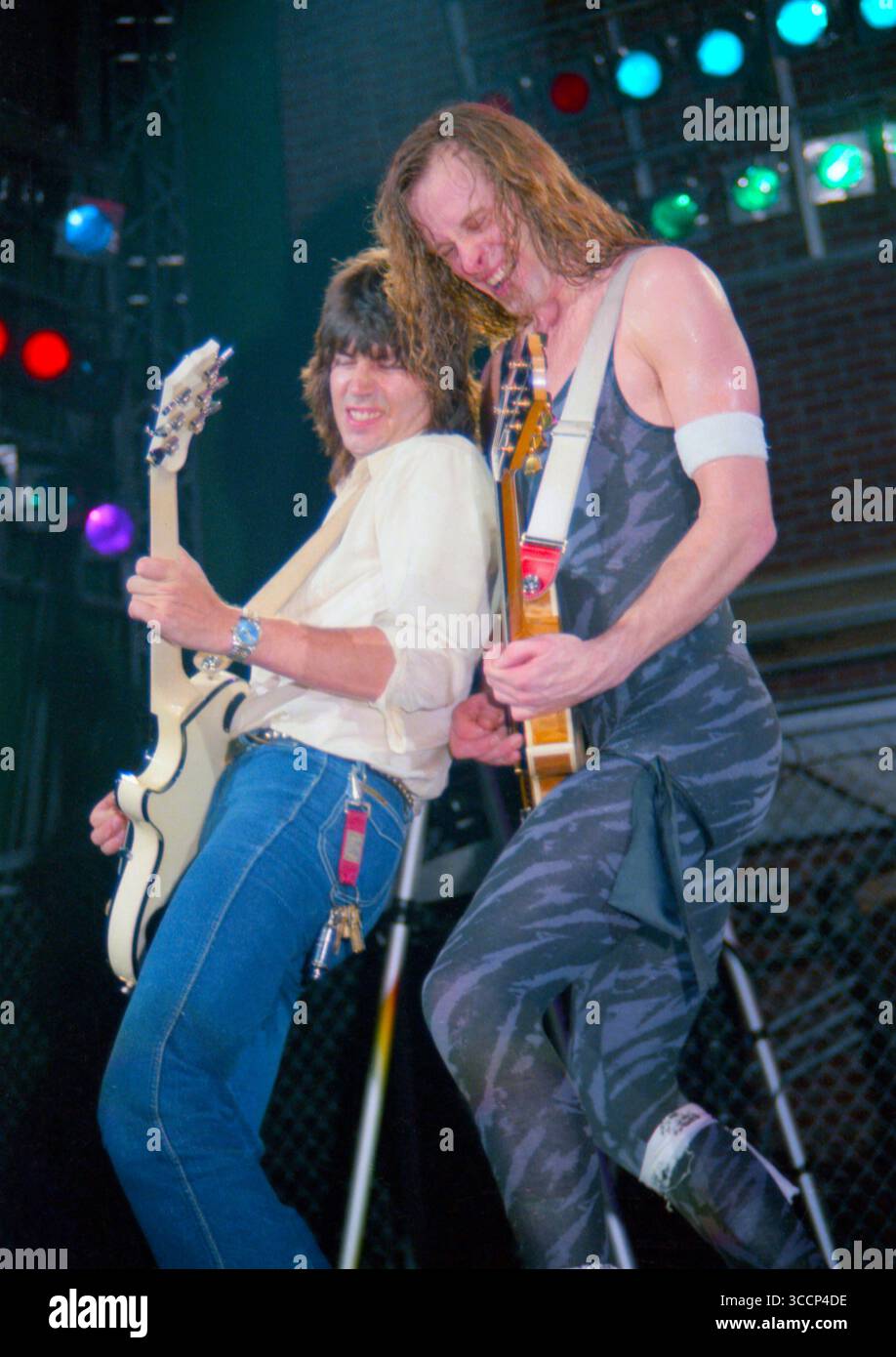 Fern Park, Floride, États-Unis : TED NUGENT & PAT TRAVERS-Orlando Jai Alai Fronton-14 avril 1984 (crédit image : © Christopher Helton via ZUMA Press Wire) Banque D'Images