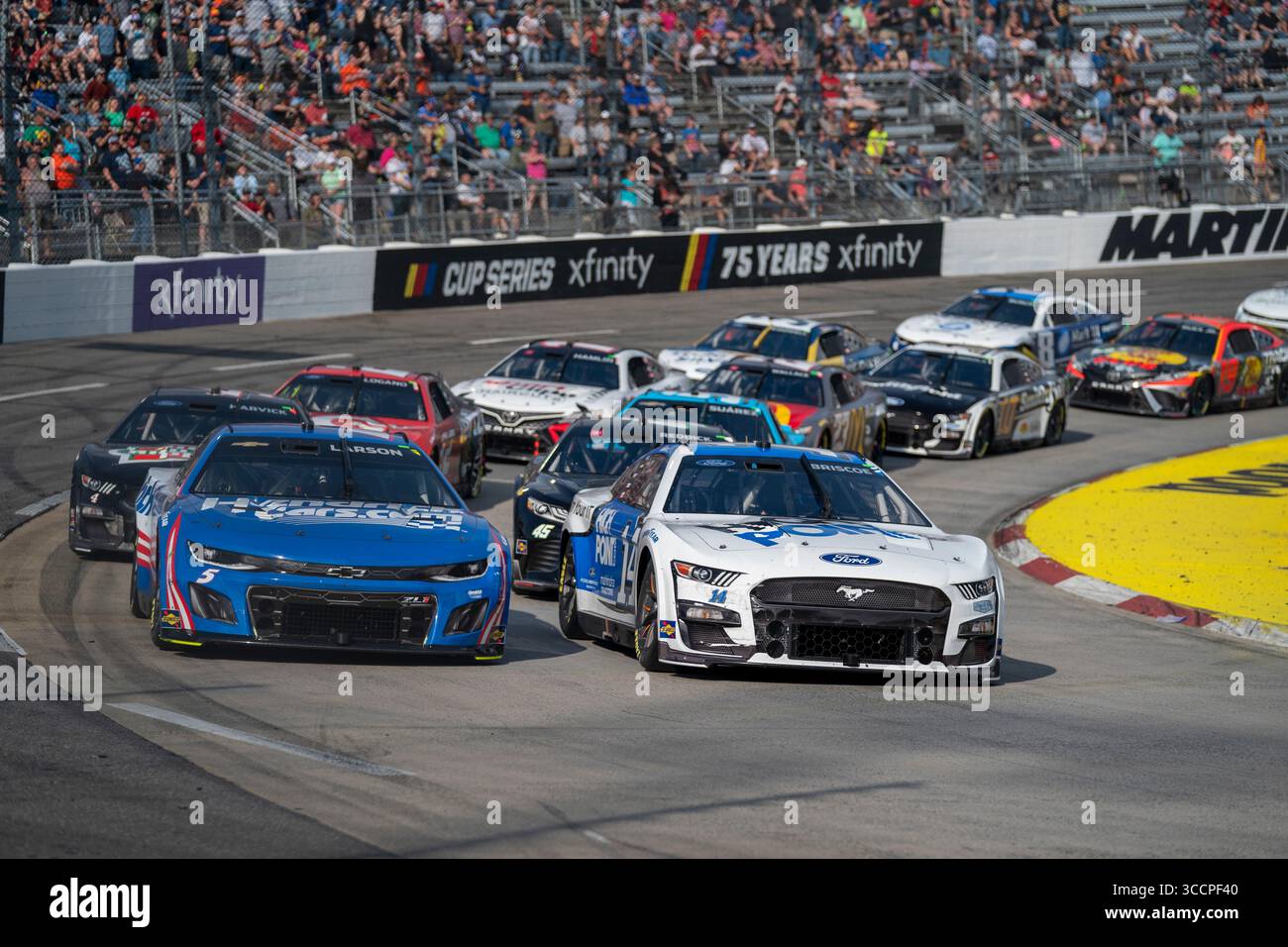 Kyle Larson court pour le Call811.com Before You Dig 250 à Martinsville, va, États-Unis. (Crédit image : © Logan Arce action Sports Photogr/CSM via ZUMA Press Wire) Banque D'Images