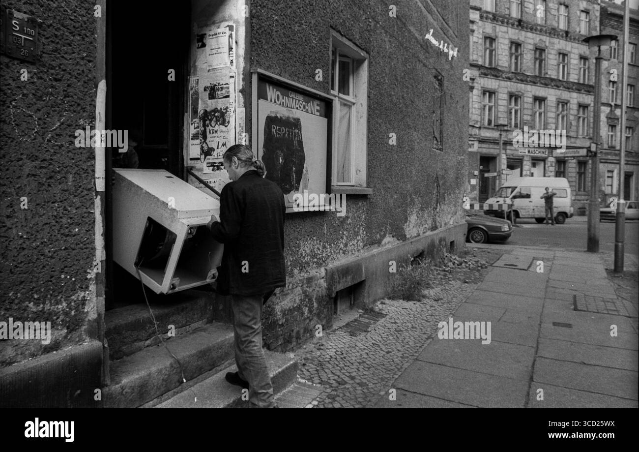 Allemagne, Berlin, 12 juin 1992, Tucholskystrasse, lave-linge, transport Banque D'Images