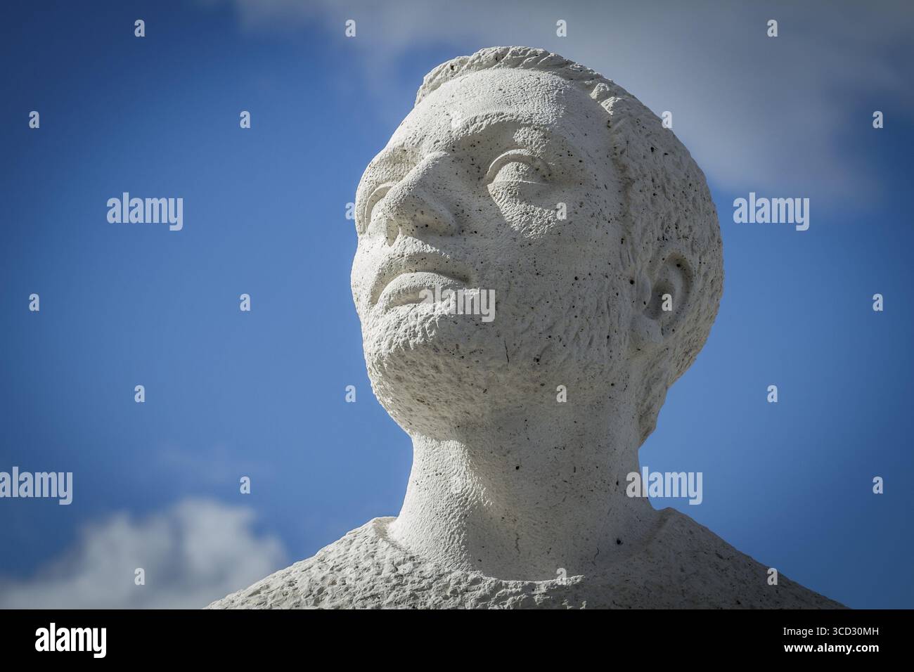 Monk. Cerro de los Angeles est situé dans la municipalité de Getafe, Madrid. Il est considéré comme le centre géographique de la péninsule ibérique Banque D'Images