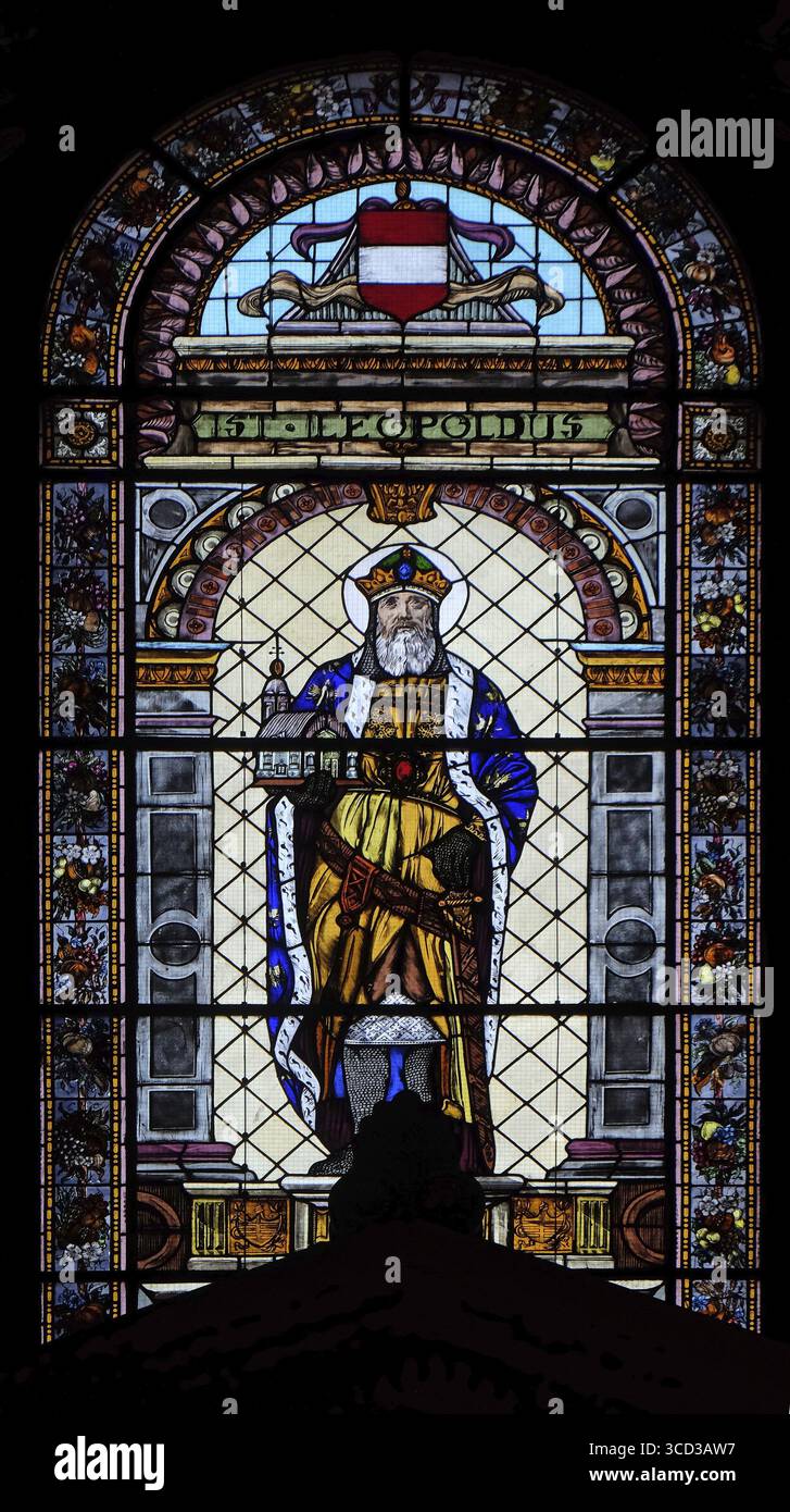 Portrait en vitrail de nouveau Leopold in préparé Stephen's Basilica à Budapest, Hongrie Banque D'Images