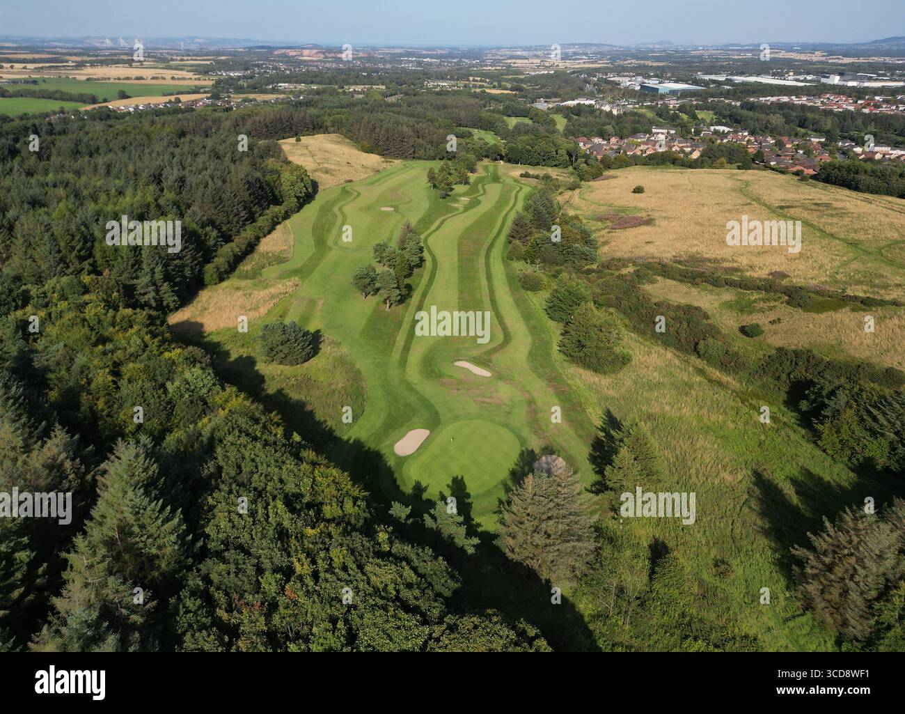 Vue aérienne par drone du parcours de golf de Deer Park, Livingston, Écosse. Banque D'Images