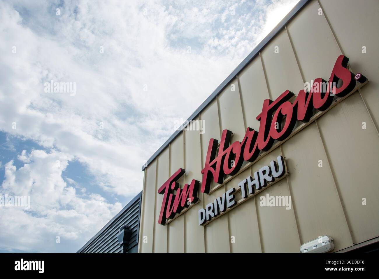 Tim Hortons, la plus importante chaîne de cafés et de restaurants à service rapide au Canada au Royaume-Uni Banque D'Images