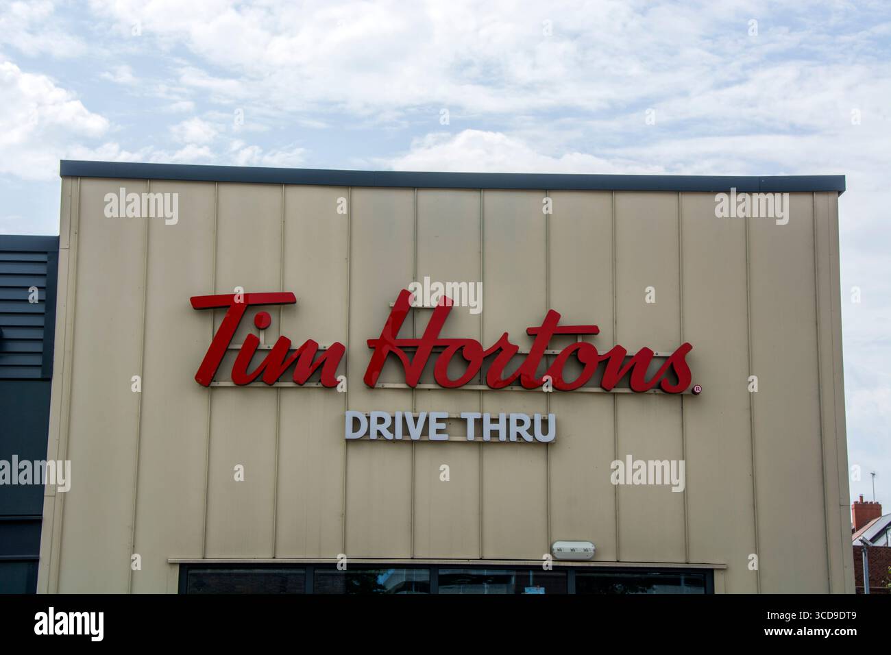 Tim Hortons, la plus importante chaîne de cafés et de restaurants à service rapide au Canada au Royaume-Uni Banque D'Images