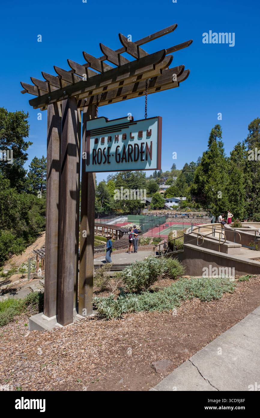 Panneau en bois au Berkeley Rose Garden, Berkeley, comté d'Alameda, Californie, États-Unis Banque D'Images