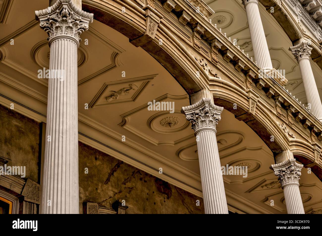 Honolulu, Hawaï - 29 mars 2022 : extérieurs du Palais Royal Iolani à Honolulu Banque D'Images