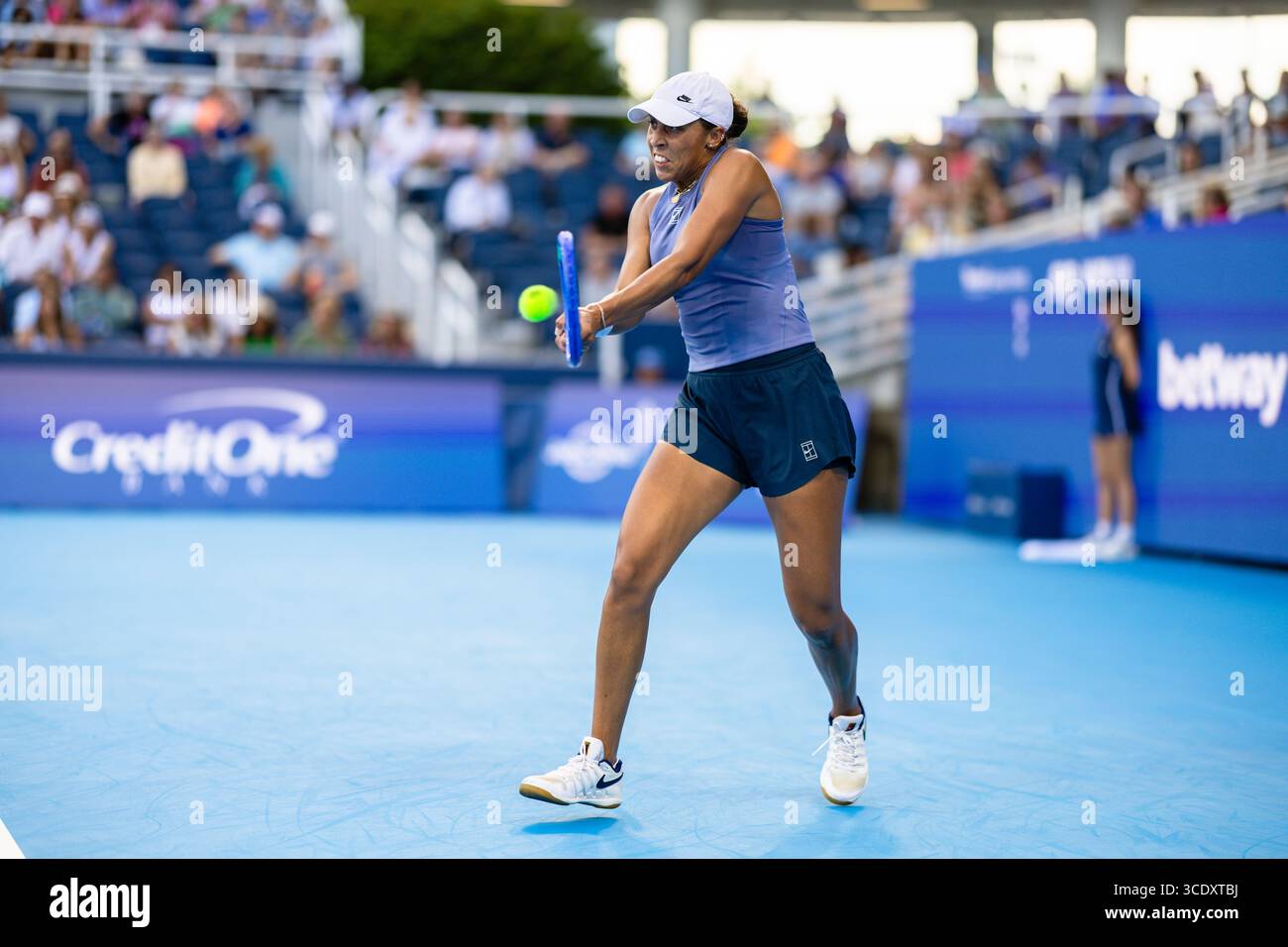 MASON, OHIO - 13 AOÛT : Madison Keys of USA en action pendant le jour 7 de l'Open de Cincinnati au Lindner Family Tennis Center le 13 août 2025 à Mason, Ohio. (Photo de Mauricio Paiz) Banque D'Images