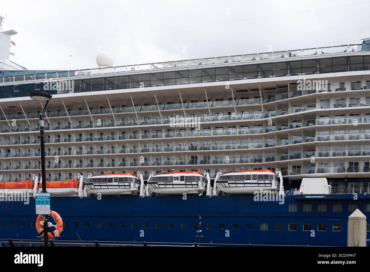 Bateau de croisière Celebrity Eclipse amarré à Pier Head , Liverpool, Angleterre, Royaume-Uni, 10 août 2025 Banque D'Images