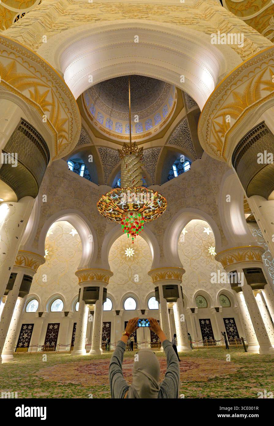 Zone d'ablution de la Grande Mosquée .Sheikh Zayed, Abu Dhabi eau Banque D'Images