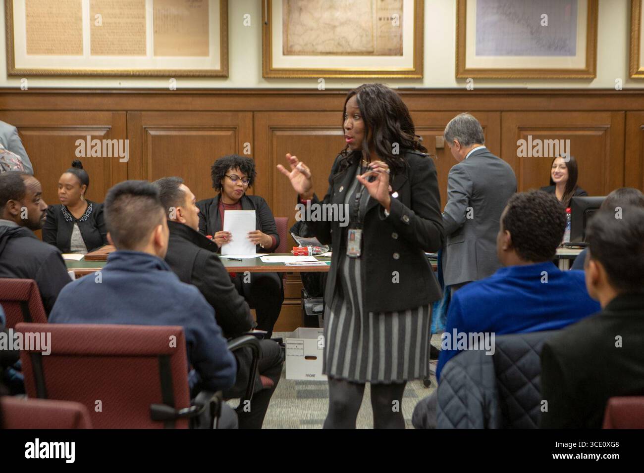 Journée de naturalisation des Archives nationales de la Charte des droits des États-Unis cérémonie présidée par la juge Beryl Howell à Washington, D.C. le 16 décembre 2023 - 5. Banque D'Images