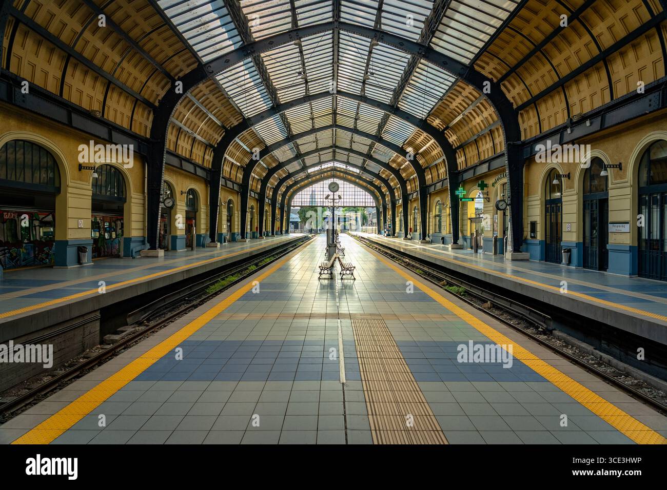 Pirée, Grèce - station de métro centrale du Pirée Banque D'Images