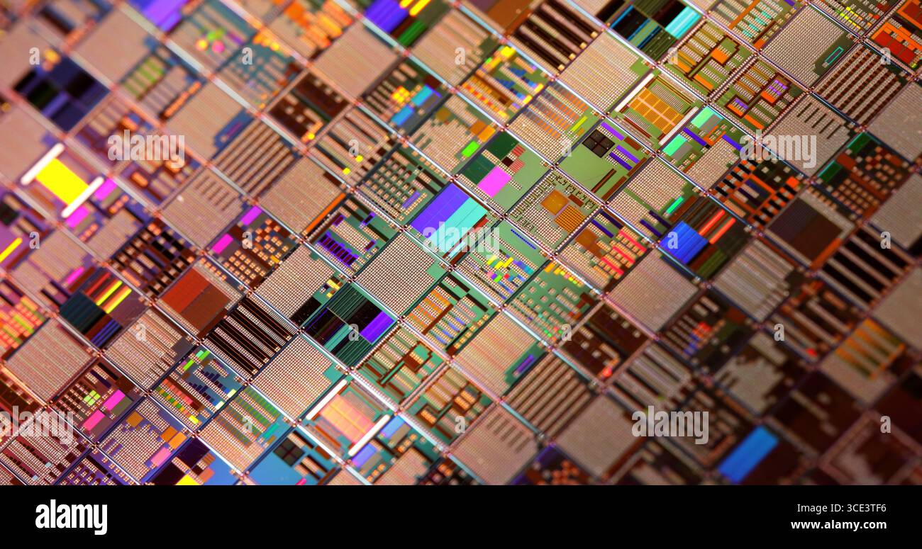 Gros plan d'une plaquette semi-conductrice en silicium. En électronique, une plaquette aussi appelée tranche ou substrat est une fine tranche de semi-conducteur, un silicium cristallin Banque D'Images