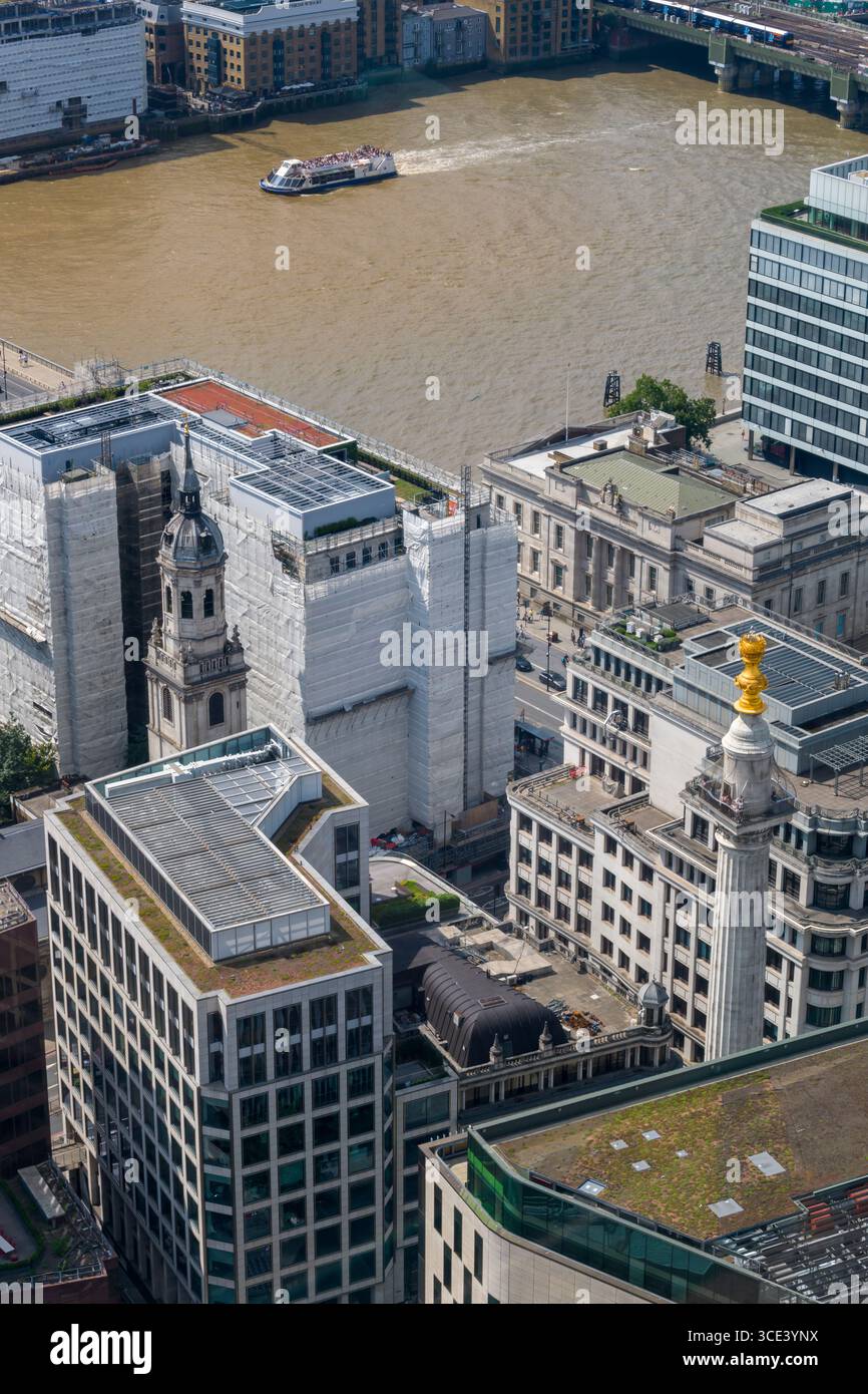Londres, Angleterre - la vue vers le pont ferroviaire de Cannon Street depuis le Sky Garden au 20 Fenchurch Street dans le centre de Londres. Banque D'Images