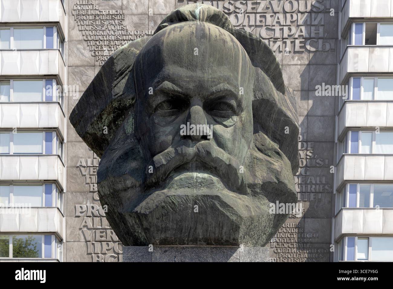 Karl Marx Monument, Chemnitz, Saxe, Allemagne, capitale de la culture 2025, C L'invisible, 13.08.2025 < français> Karl Marx Monument, Saxe, capitale du Cul Banque D'Images