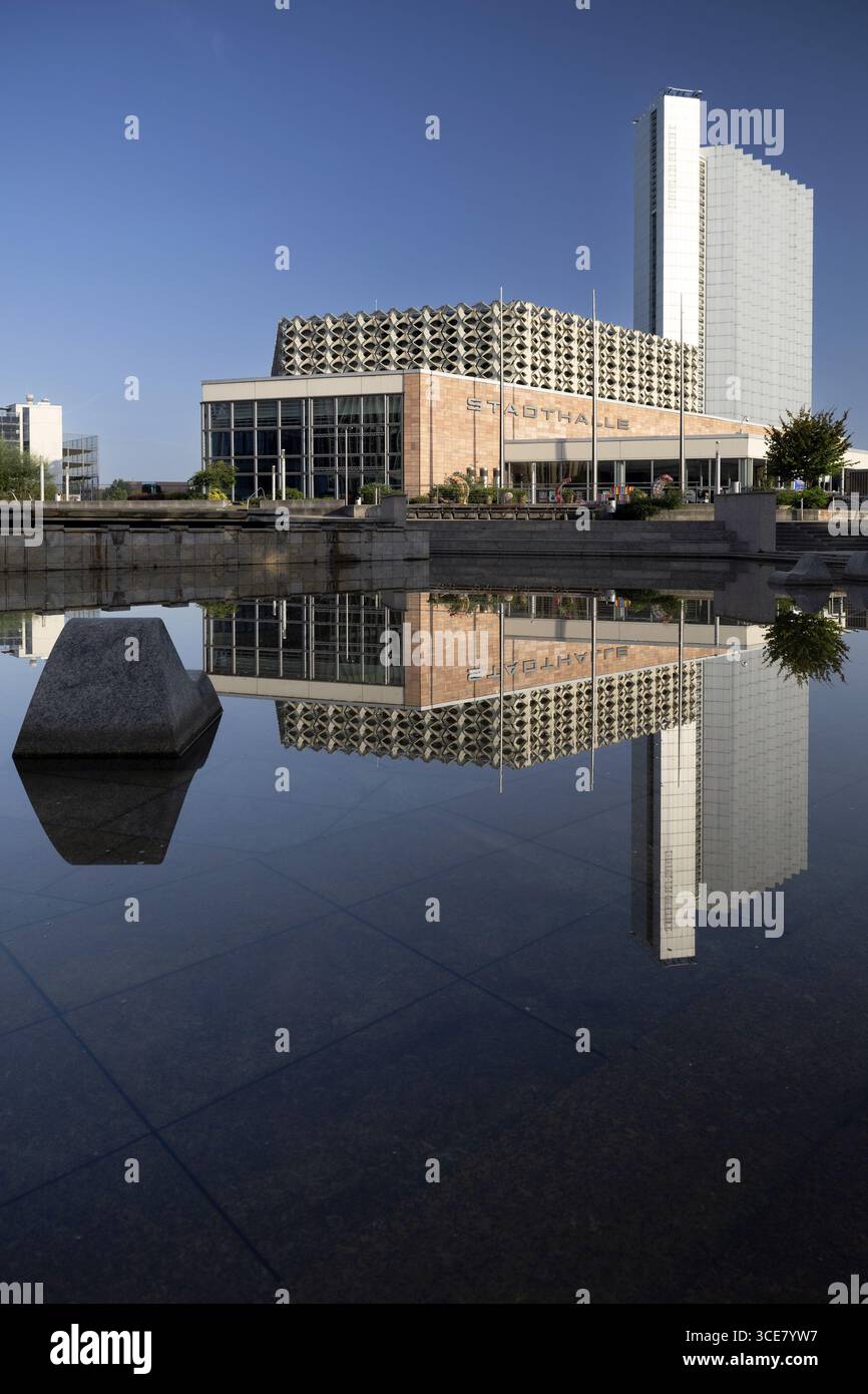 Hôtel de ville avec centre de congrès et hôtel de congrès, Chemnitz, Saxe, Allemagne, capitale de la culture 2025, C L'invisible, 13.08.2025 < english> Hôtel de ville w Banque D'Images