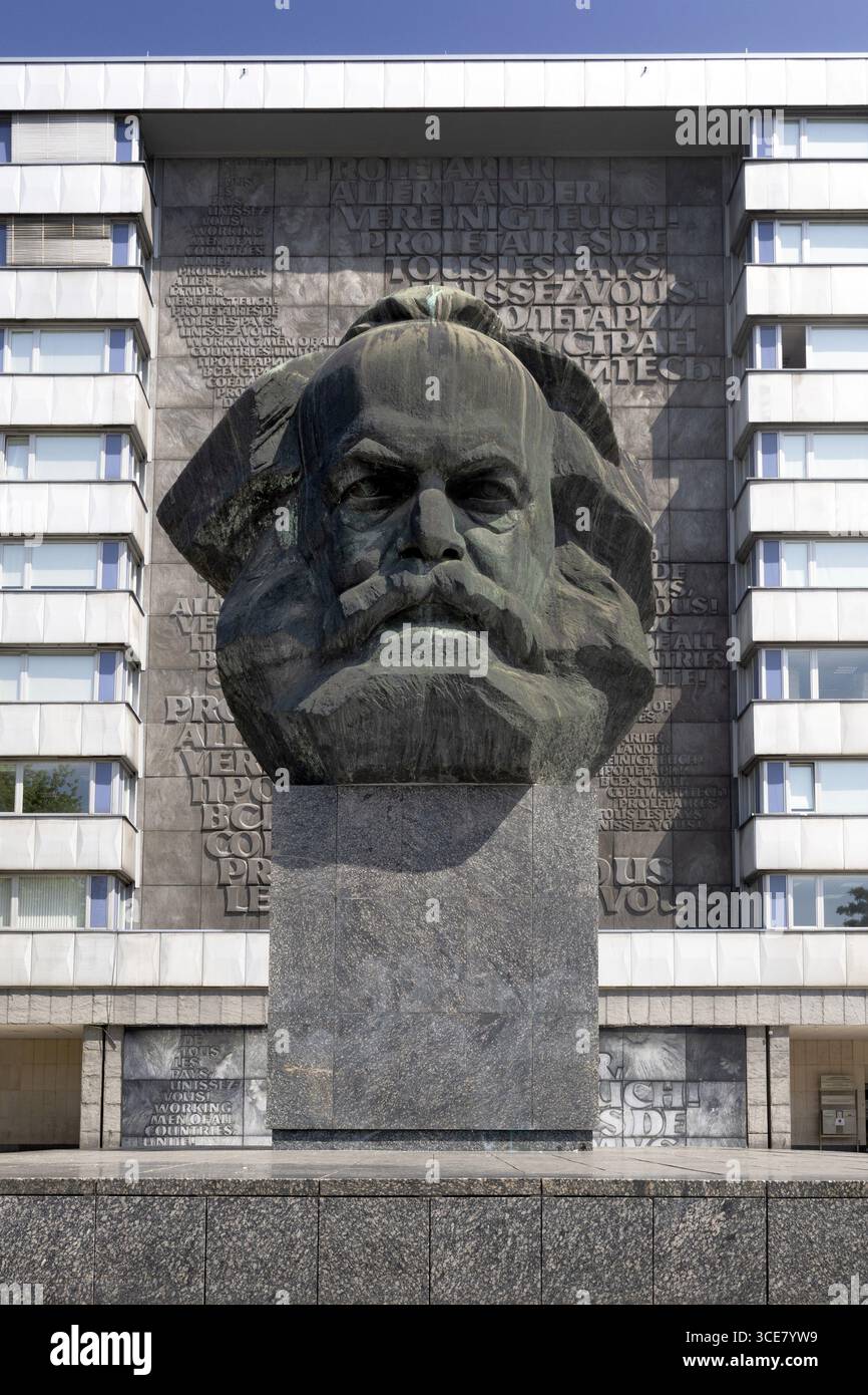 Karl Marx Monument, Chemnitz, Saxe, Allemagne, capitale de la culture 2025, C L'invisible, 13.08.2025 < français> Karl Marx Monument, Saxe, capitale du Cul Banque D'Images