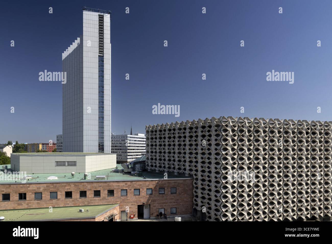 Hôtel de ville avec centre de congrès et hôtel de congrès, Chemnitz, Saxe, Allemagne, capitale de la culture 2025, C L'invisible, 13.08.2025 < english> Hôtel de ville w Banque D'Images