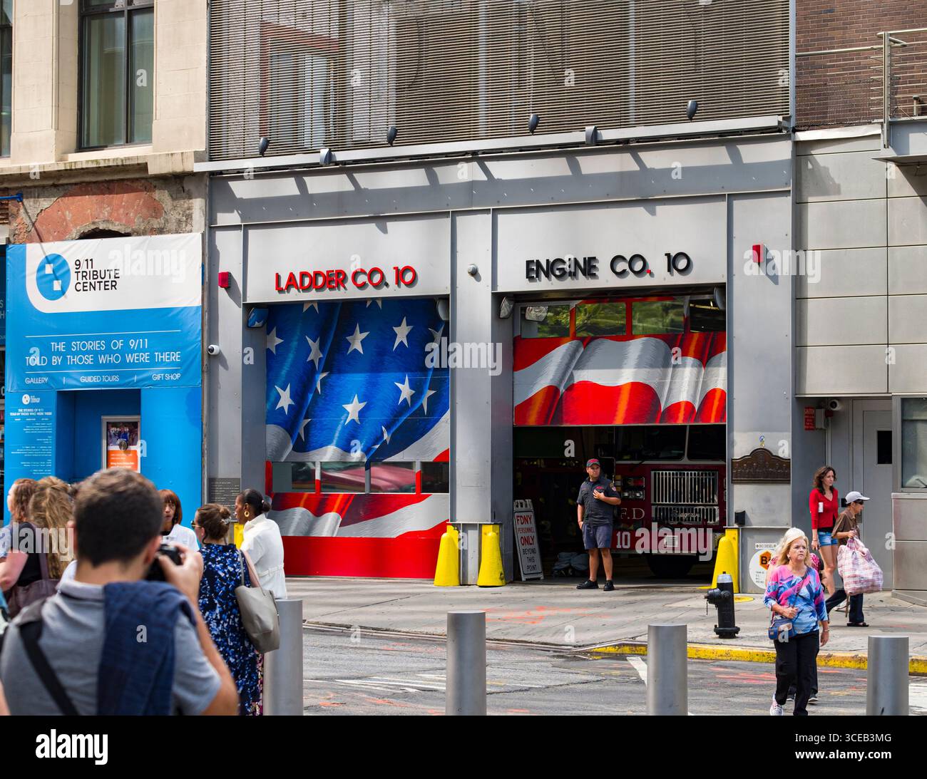 2013 2000gpm 2 étages haute pression Seagrave Pumper SP 13001H dans le FDNY Moteur 10, Échelle 10 Building, New York, NY, USA Banque D'Images