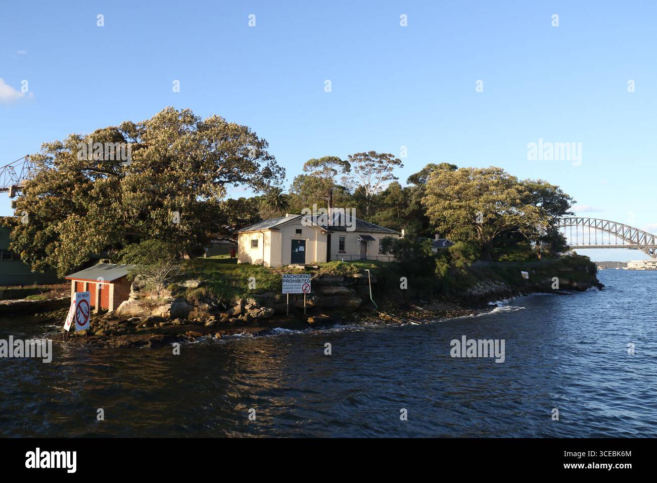 Sydney, Australie. 16 août 2025. Goat Island, une île classée au patrimoine mondial située à Port Jackson, à Sydney, en Nouvelle-Galles du Sud, en Australie. Crédit : RIC Banque D'Images