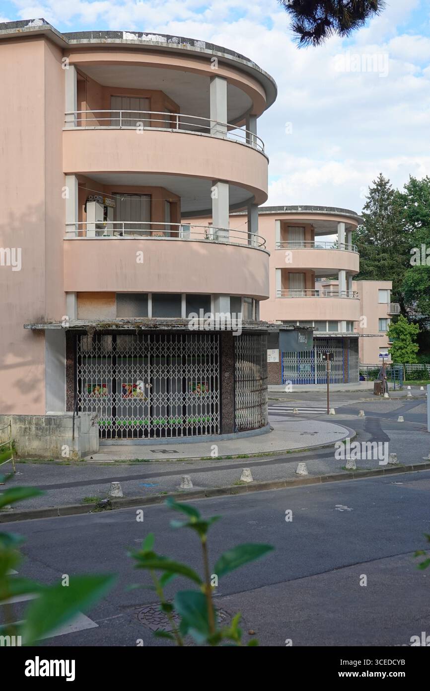 Châtenay-Malabry BEI Paris, Gartenstadt Cité-jardin de la Butte-Rouge, Av. Francis de Pressensé // Châtenay-Malabry près de Paris, ville jardin Cité-jardi Banque D'Images