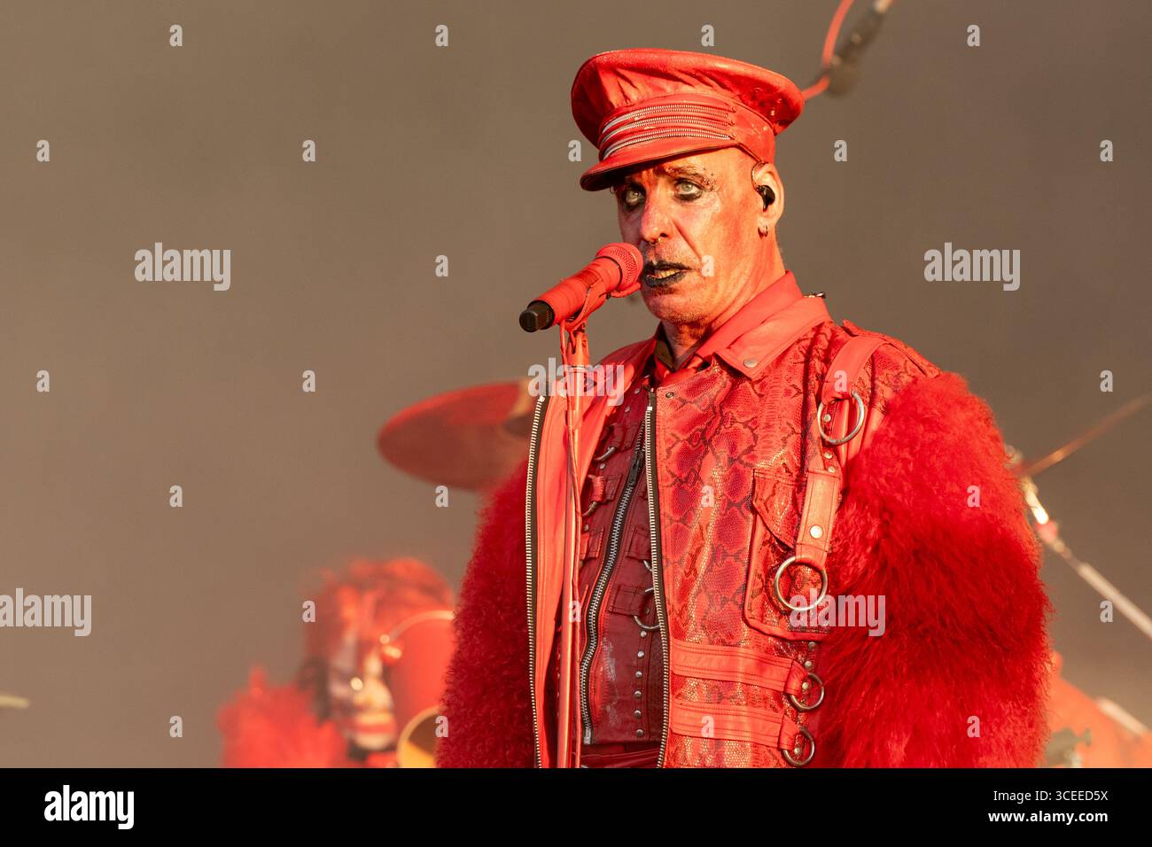 19 juin 2025 : Till Lindemann de Rammstein se produit au festival Hellfest Open Air à Clisson Banque D'Images