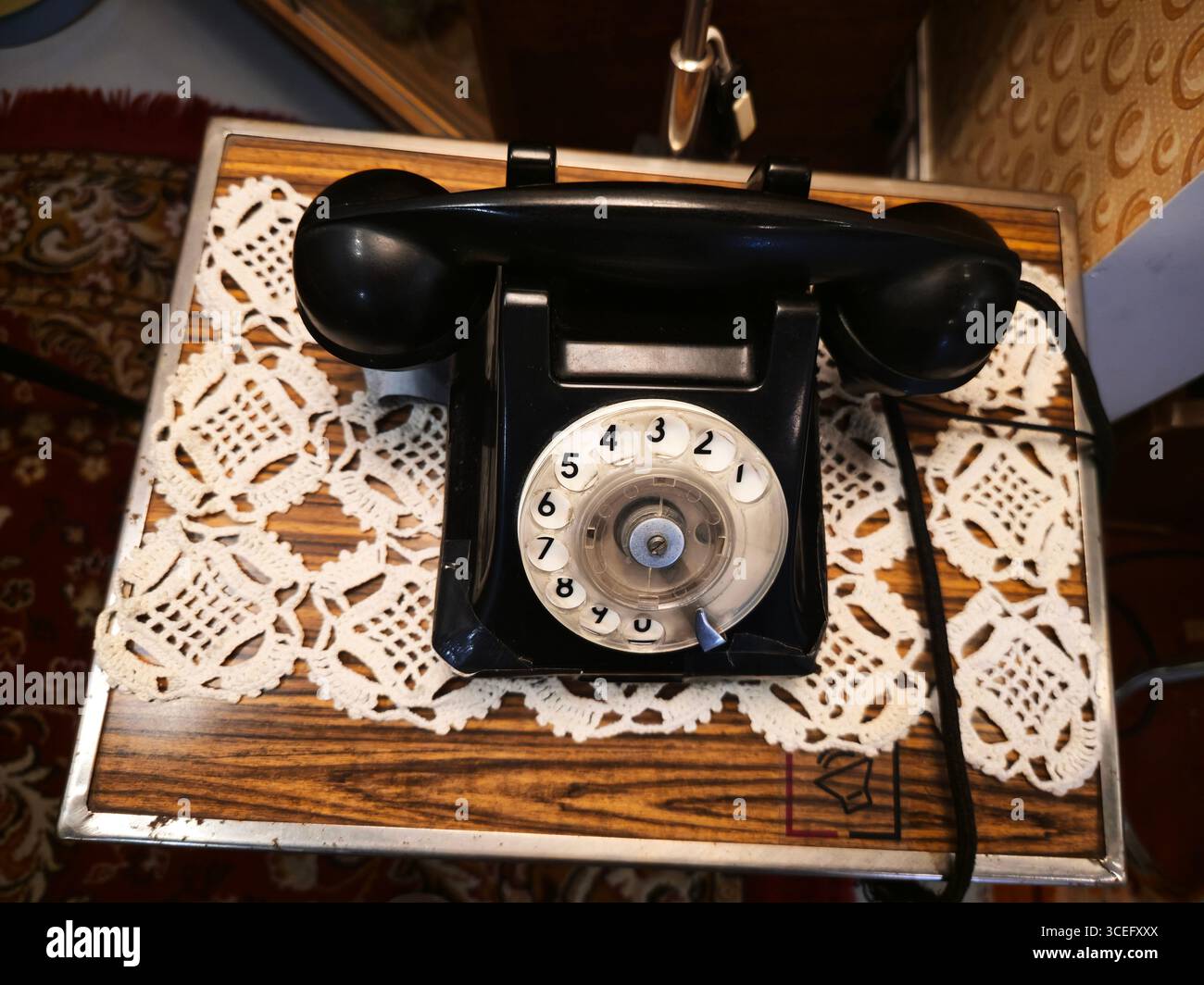 Un vieux téléphone polonais exposé dans une exposition au Musée de la vie sous le communisme à Varsovie, en Pologne. Banque D'Images
