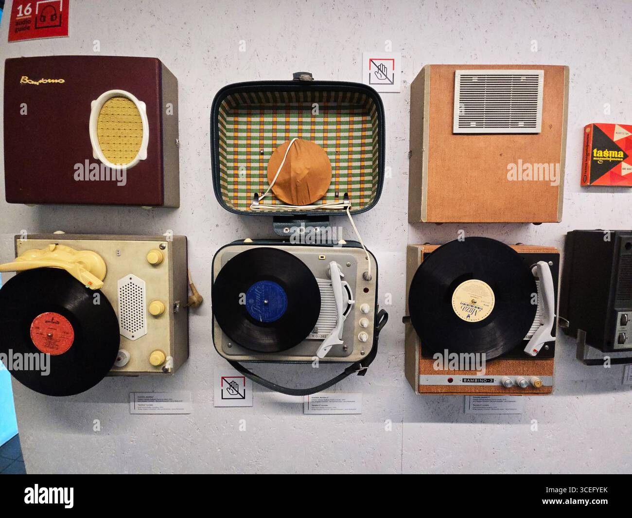 Expositions au Musée de la vie sous le communisme à Varsovie, Pologne. Banque D'Images