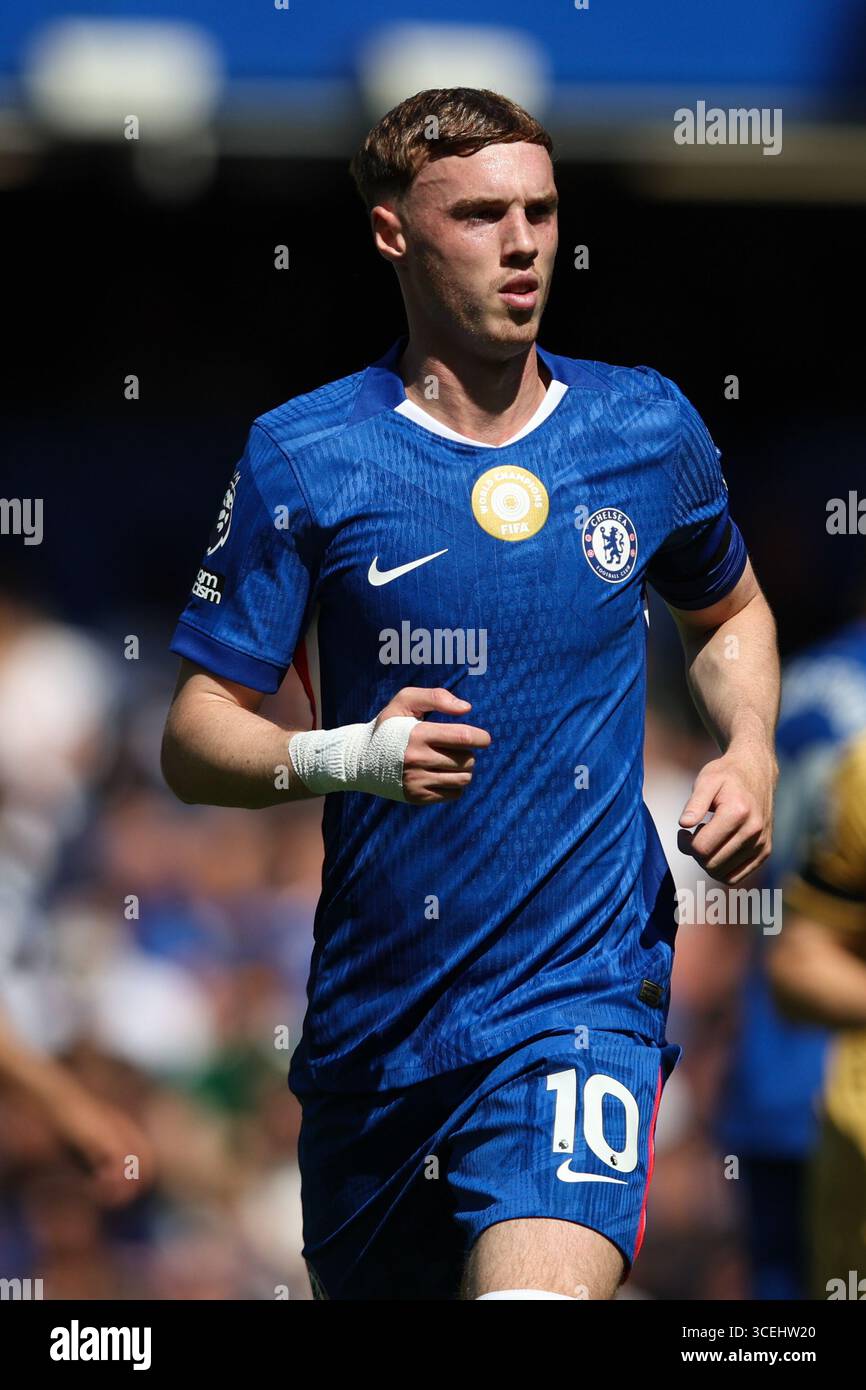 LONDRES, Royaume-Uni - 17 août 2025 : Cole Palmer de Chelsea lors du match de premier League entre Chelsea FC et Crystal Palace FC à Stamford Bridge (crédit : Craig Mercer/ Alamy Live News) Banque D'Images LONDRES, Royaume-Uni - 17 août 2025 : Cole Palmer de Chelsea lors du match de premier League entre Chelsea FC et Crystal Palace FC à Stamford Bridge (crédit : Craig Mercer/ Alamy Live News) Banque D'Images