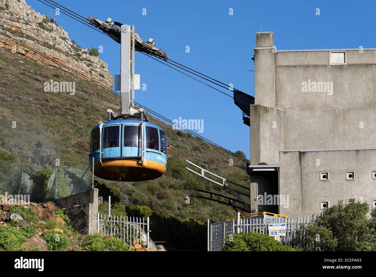 Téléphérique jusqu'à table Mountain, Cape Town, Afrique du Sud Banque D'Images