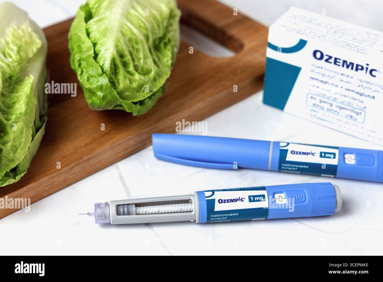 Stylo d'injection d'insuline Ozempic pour diabétiques et perte de poids. Danemark - 15 avril 2024 Banque D'Images