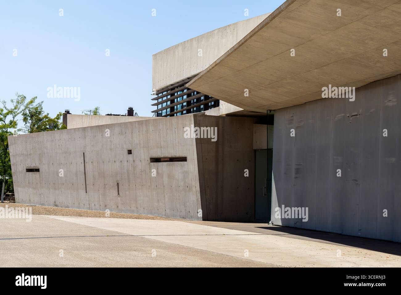 Bâtiment de la caserne de pompiers par l'architecte Zaha Hadid. Vitra Campus, Weil am Rhein, Allemagne. Banque D'Images