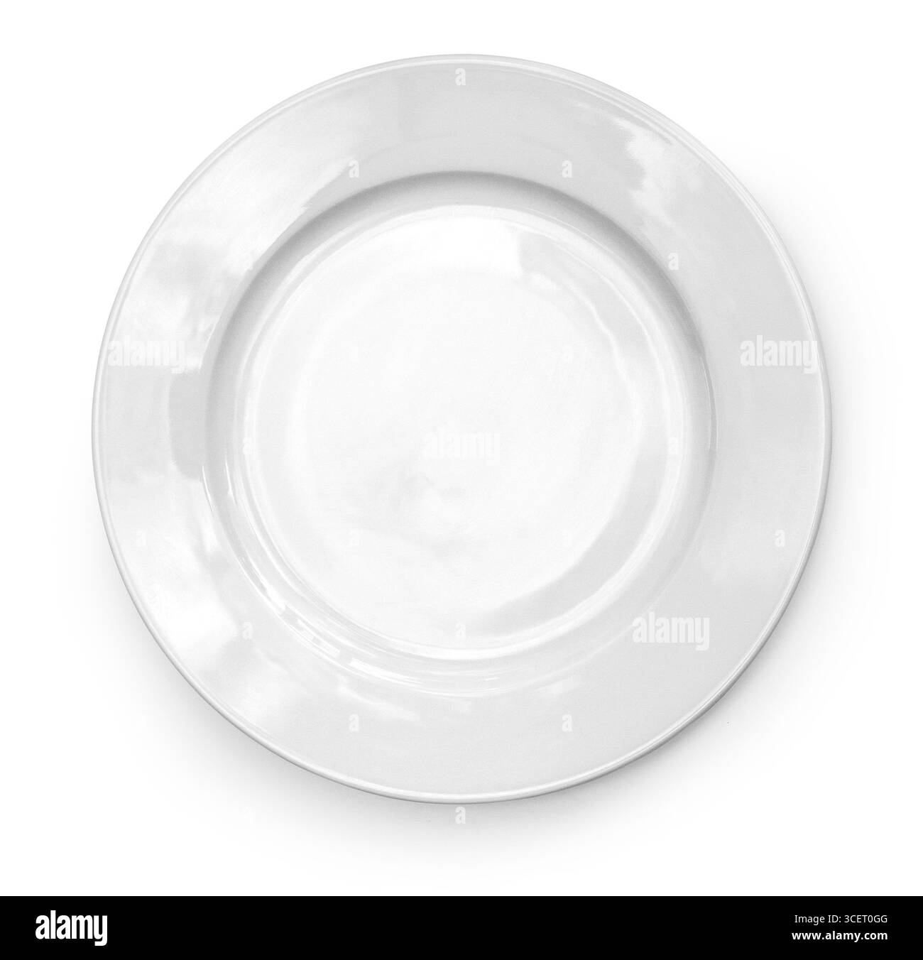 Assiette blanche vide ronde sur fond blanc, parfaite pour mettre en valeur des créations culinaires Banque D'Images