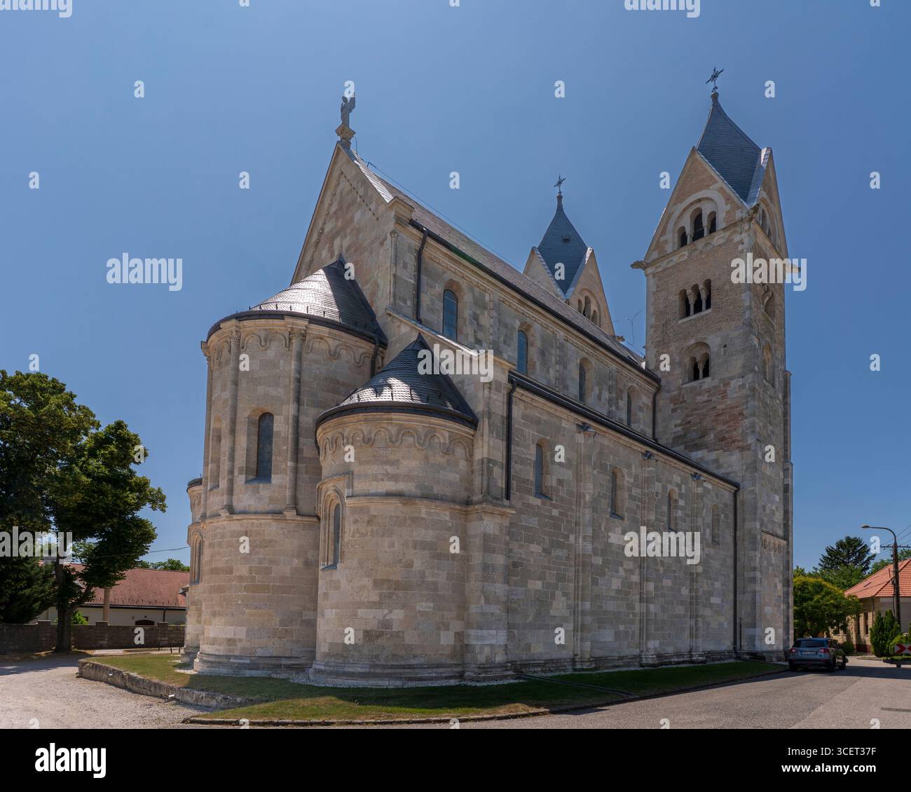 Europe, Hongrie, comté de Gyor-Moson Sopron, ville de Lebeny. Curch médival d'Arpad Ages. Le nom hongrois est Szent Jakab templom. Incroyable centre d'accueil a Banque D'Images