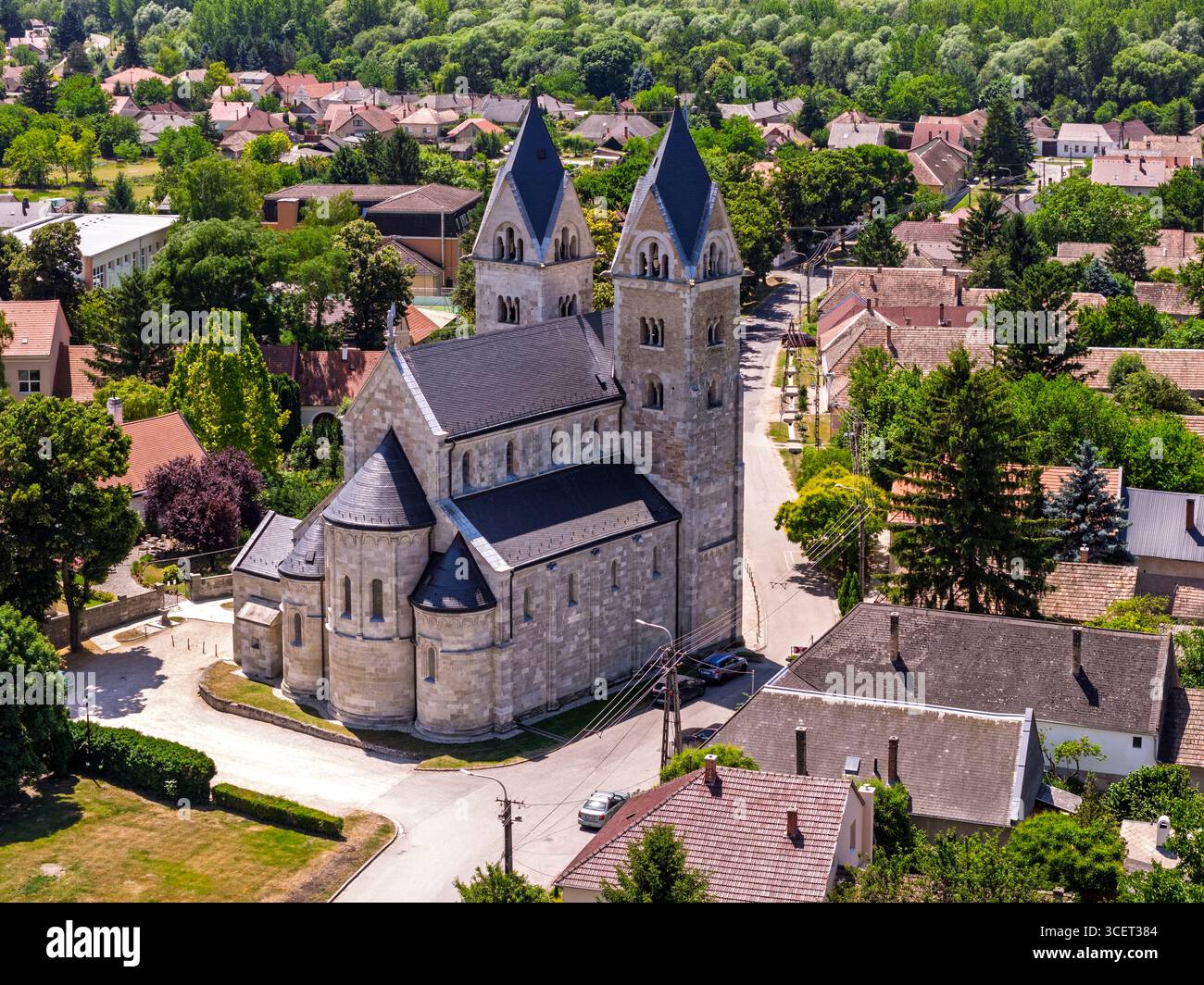 Europe, Hongrie, comté de Gyor-Moson Sopron, ville de Lebeny. Curch médival d'Arpad Ages. Le nom hongrois est Szent Jakab templom. Incroyable centre d'accueil a Banque D'Images