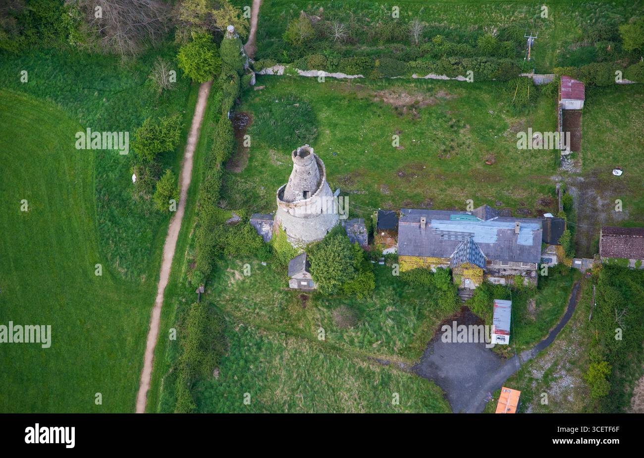 La magnifique grange est une grange en forme de tire-bouchon située sur le bord de Castletown House Estate de la famille Conolly, sur les frontières de Leixlip et Celb Banque D'Images