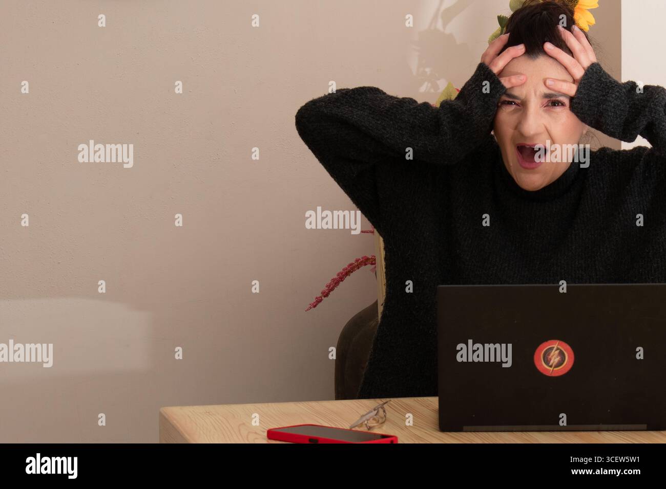 Série de portraits d'intérieur Candid – la vie quotidienne et les moments de travail à distance Banque D'Images