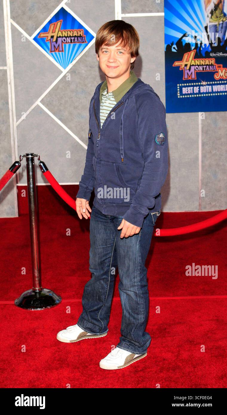Jason Earles à la première Disney de 'Hannah Montana & Miley Cyrus : Best of Both Worlds concert 3D' au El Capitan Theatre à Hollywood - 17 janvier 2008 Banque D'Images