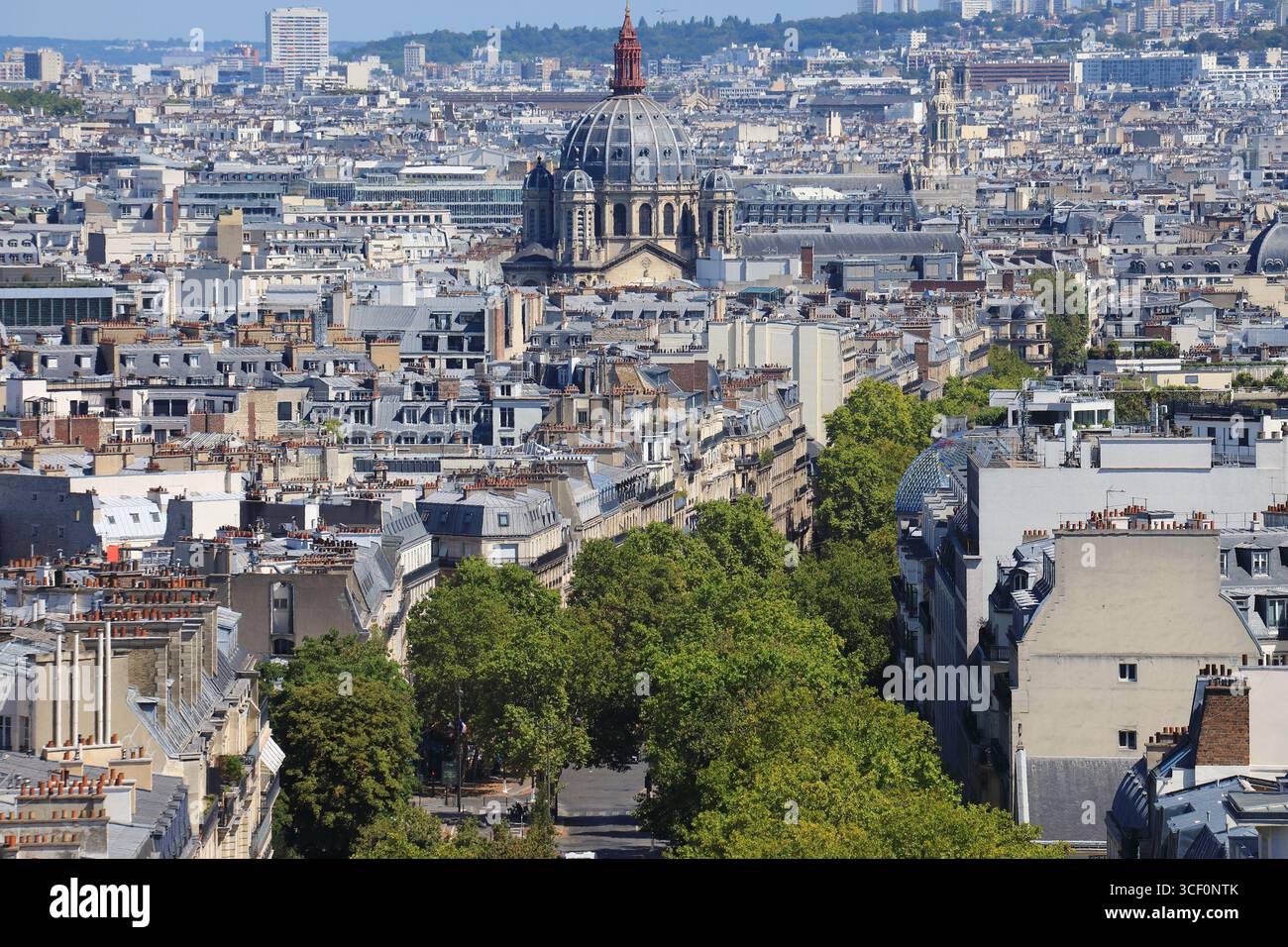 Vue sur Paris depuis le sommet de l'Arc de Triomphe Banque D'Images Vue sur Paris depuis le sommet de l'Arc de Triomphe Banque D'Images